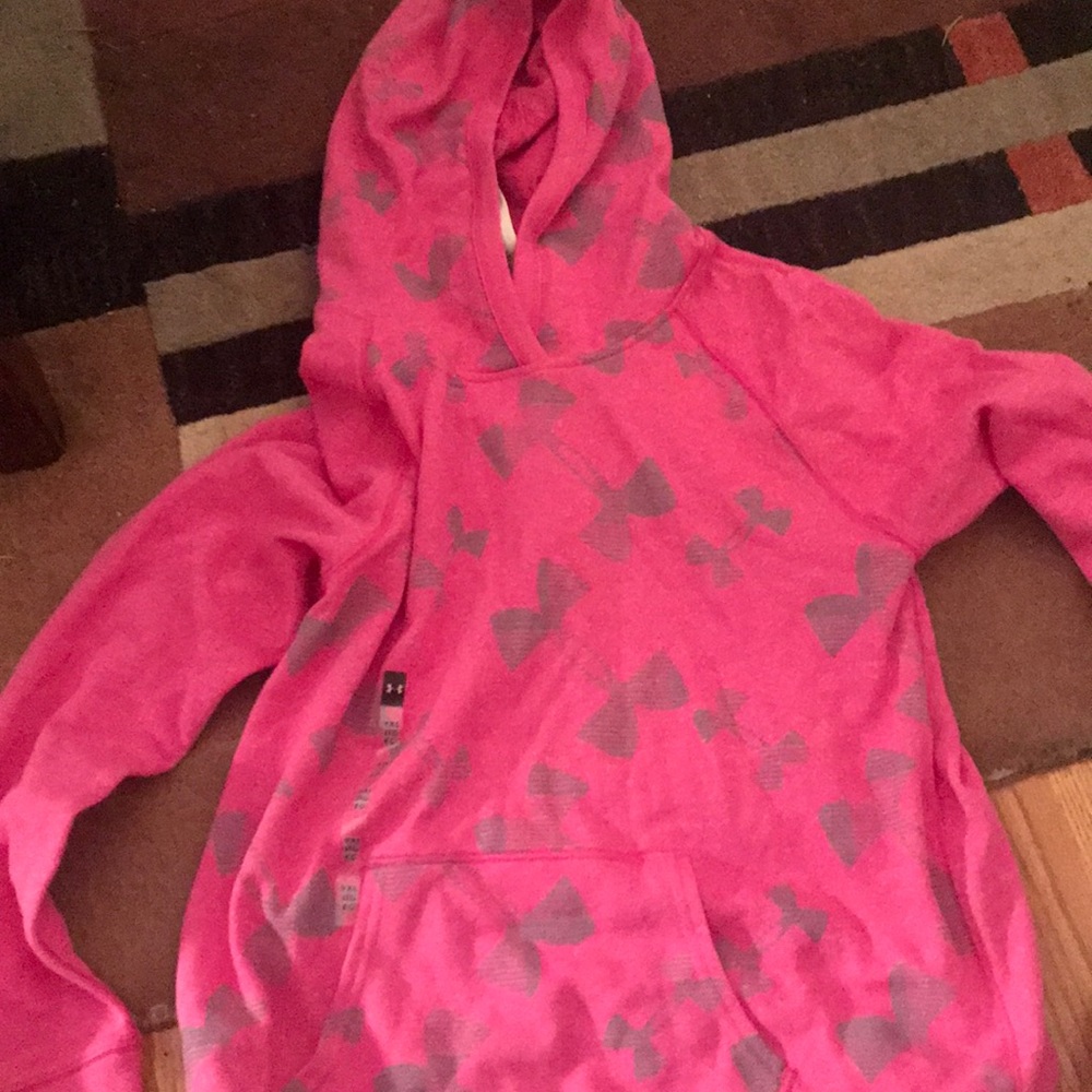 Girls under Armour hoodie